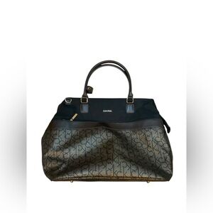 Calvin Klein Large Tote Shoulder Travel Bag W / Inner & Outer Pockets